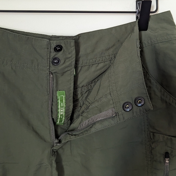 REI | UPF 50+ | Green Athletic Outdoor Hiking  Shorts - Picture 8 of 10